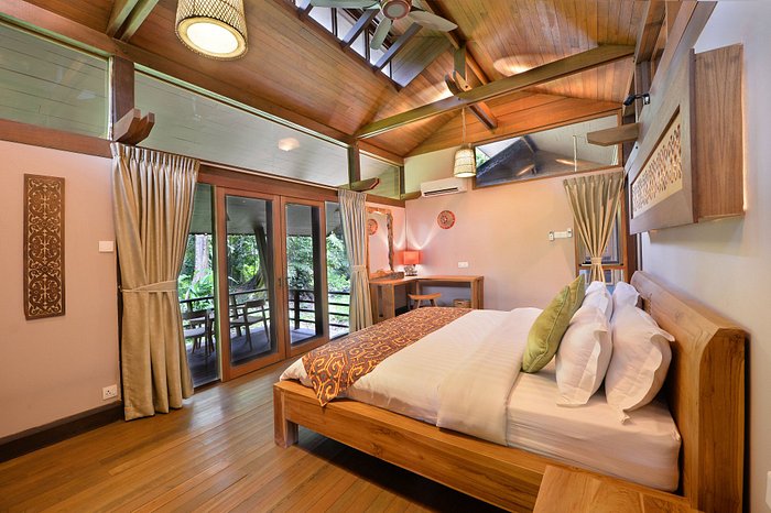 Sukau Lodge
